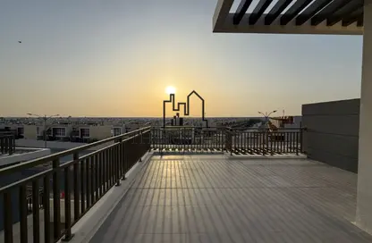 تاون هاوس - 3 غرف نوم - 3 حمامات للايجار في 2 فيكتوريا - داماك هيلز 2 - دبي