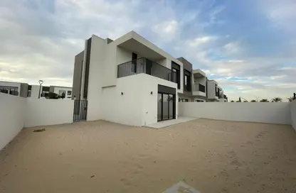 Villa - 4 Bedrooms - 5 Bathrooms for rent in Greenviews 2 - EMAAR South - Dubai South (Dubai World Central) - Dubai