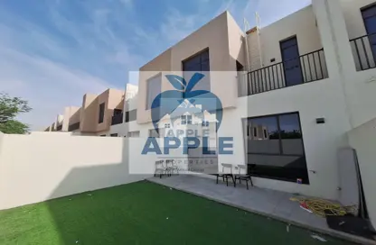 Villa - 2 Bedrooms - 3 Bathrooms for rent in Nasma Residence - Al Tai - Sharjah