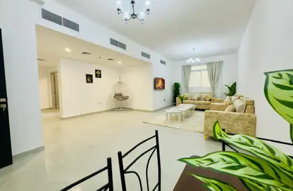 Apartment - 2 Bedrooms - 2 Bathrooms for rent in Ajman Corniche Residences - Ajman Corniche Road - Ajman