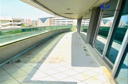 Apartment - 3 Bedrooms - 4 Bathrooms for rent in Al Meena Residence - Al Diyafah - Al Satwa - Dubai