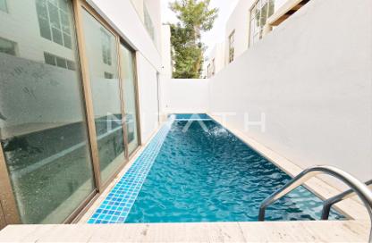 Villa - 4 Bedrooms - 5 Bathrooms for rent in Jumeirah 1 Villas - Jumeirah 1 - Jumeirah - Dubai