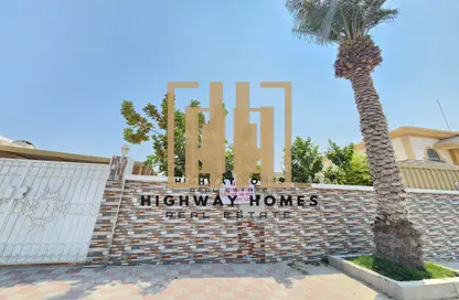 Villa - 5 Bedrooms - 5 Bathrooms for rent in Al Sabkha - Al Riqqa - Sharjah