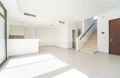 Empty Room image for: Townhouse - 3 Bedrooms - 3 Bathrooms for sale in Reem Townhouses - Town Square - Dubai, Image 1