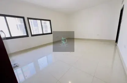 شقة - 3 غرف نوم - 2 حمامات للايجار في شارع حمدان - أبوظبي