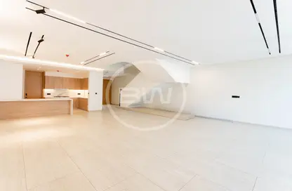 Villa - 4 Bedrooms - 6 Bathrooms for rent in Le Parc Homes II - Jumeirah Village Circle - Dubai