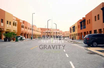 Townhouse - 2 Bedrooms - 2 Bathrooms for sale in Zone 8 - Hydra Village - Abu Dhabi