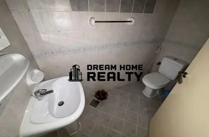 Apartment - 2 Bedrooms - 2 Bathrooms for rent in Al Taawun - Sharjah