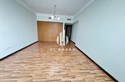 شقة - 2 غرف نوم - 3 حمامات للايجار في المجاز 3 - المجاز - الشارقة