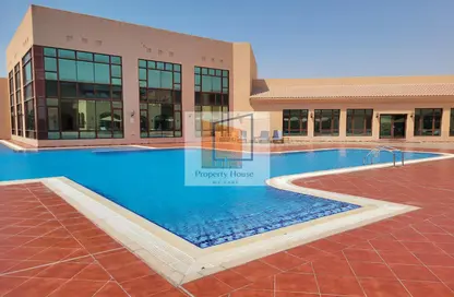Pool image for: Villa - 4 Bedrooms - 6 Bathrooms for rent in Sas Al Nakheel Village - Sas Al Nakheel - Abu Dhabi, Image 1