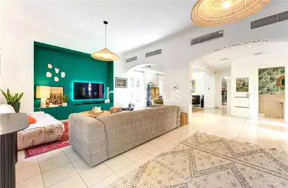 Villa - 3 Bedrooms - 4 Bathrooms for sale in Deema 3 - Deema - The Lakes - Dubai