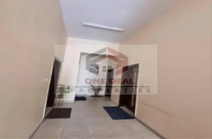 شقة - 2 غرف نوم - 2 حمامات للايجار في شعاب العسكر - زاخر - العين