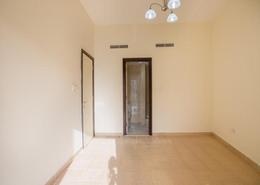 Empty Room image for: Apartment - 2 bedrooms - 3 bathrooms for rent in China Cluster - International City - Dubai, Image 1