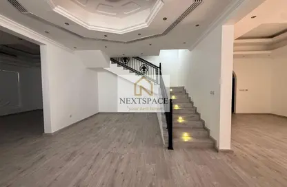 Villa - 5 Bedrooms - 7+ Bathrooms for rent in Nad Al Sheba 4 - Nad Al Sheba - Dubai