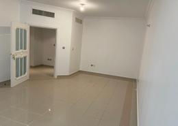 شقة - 3 غرف نوم - 3 حمامات للكراء في شارع المطار - أبوظبي