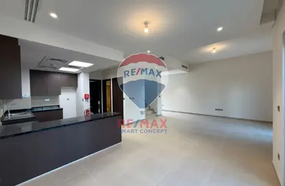 Villa - 5 Bedrooms - 6 Bathrooms for sale in Bloom Living - Zayed City (Khalifa City C) - Khalifa City - Abu Dhabi