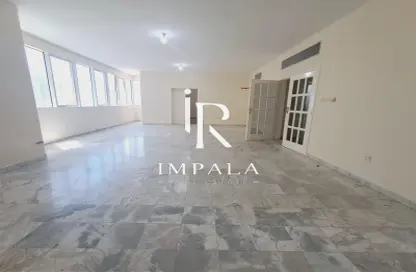 Apartment - 4 Bedrooms - 6 Bathrooms for rent in Al Khalidiya - Abu Dhabi