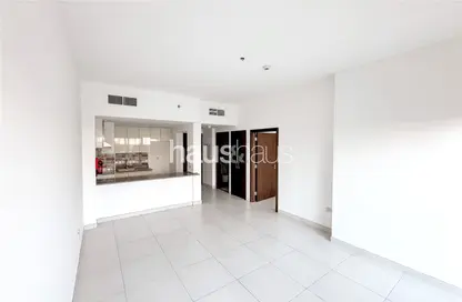 شقة - غرفة نوم - 2 حمامات للايجار في مبنى ربدان - مدينة السيارات - دبي