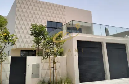 Villa - 5 Bedrooms - 7 Bathrooms for sale in Hayyan - Sharjah