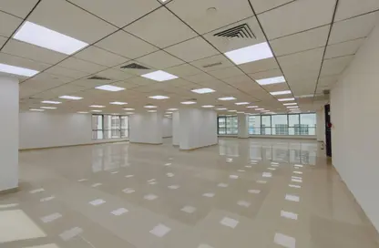 Office Space - Studio - 2 Bathrooms for rent in Abu Dhabi Unversity Tower - Muroor Area - Abu Dhabi