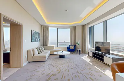 Apartment - 1 Bedroom - 2 Bathrooms for rent in The Palm Tower - Palm Jumeirah - Dubai