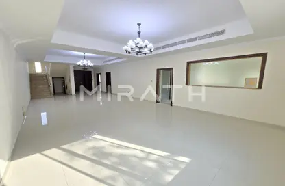 Villa - 5 Bedrooms - 5 Bathrooms for rent in Al Manara - Dubai