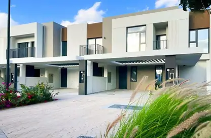 Villa - 4 Bedrooms - 4 Bathrooms for rent in Greenviews 2 - EMAAR South - Dubai South (Dubai World Central) - Dubai