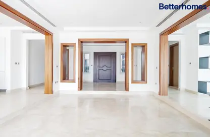 Empty Room image for: Villa - 5 Bedrooms - 6 Bathrooms for rent in Redwood Avenue - Fire - Jumeirah Golf Estates - Dubai, Image 1