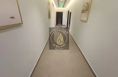 شقة - 2 غرف نوم - 2 حمامات للايجار في بناية النافورة 1 - 2  الروضة - الروضة - عجمان