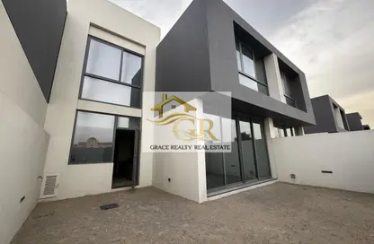 Apartment - 3 Bedrooms - 4 Bathrooms for rent in Gardenia Townhomes II - Wasl Gate - Dubai