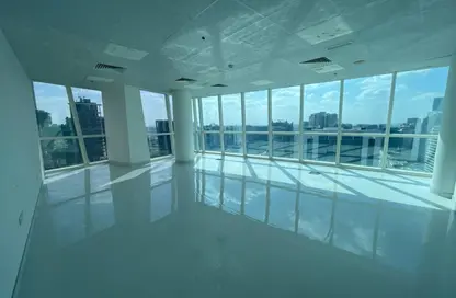 Office Space - Studio for sale in B2B Tower - Business Bay - Dubai