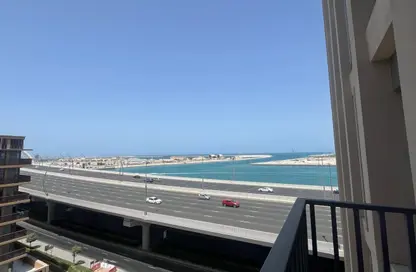 Apartment - 2 Bedrooms - 3 Bathrooms for rent in Corniche Deira - Deira - Dubai