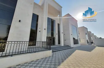 Villa - Studio - 3 Bathrooms for rent in Al Khabisi - Al Ain