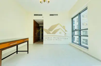 شقة - 2 غرف نوم - 2 حمامات للايجار في منخول - بر دبي - دبي