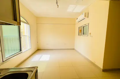 Apartment - Studio - 1 Bathroom for rent in Fire Station Road - Muwaileh - Sharjah