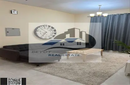 شقة - غرفة نوم - 2 حمامات للايجار في مساكن كورنيش عجمان - طريق كورنيش عجمان - عجمان