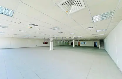 صالة عرض - استوديو - 2 حمامات للايجار في المنطقة الصناعية - مدينة دبي الصناعية - دبي