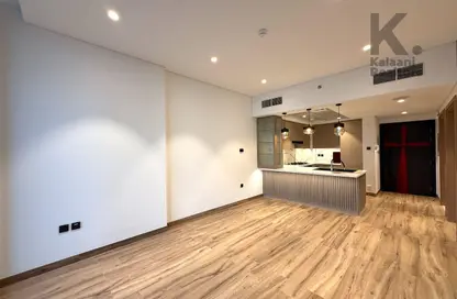 شقة - غرفة نوم - 2 حمامات للايجار في إليجانس من شيماء - منطقة 18 - قرية جميرا الدائرية - دبي