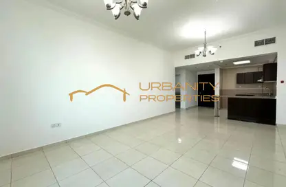 شقة - 2 غرف نوم - 2 حمامات للايجار في برج ربيعة - مجان - دبي لاند - دبي