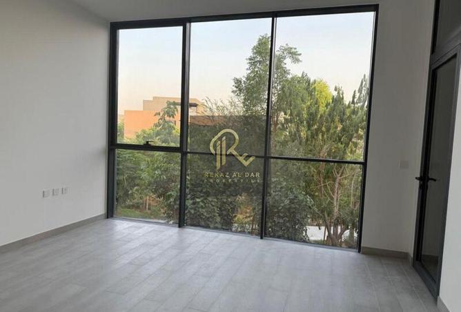 15851800 - صورة العقار 2