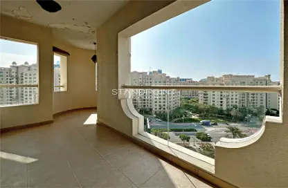 Balcony image for: Apartment - 3 Bedrooms - 4 Bathrooms for rent in Al Dabas - Shoreline Apartments - Palm Jumeirah - Dubai, Image 1