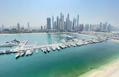 Apartment - 3 Bedrooms - 3 Bathrooms for rent in Palace Beach Residence Tower 1 - Palace Beach Residence - EMAAR Beachfront - Dubai Harbour - Dubai