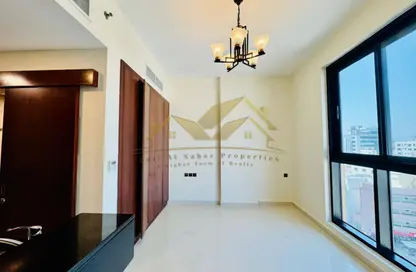 Apartment - Studio - 1 Bathroom for rent in Al Souk Al Kabeer - Bur Dubai - Dubai