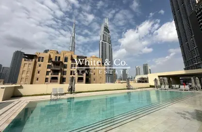 Apartment - 1 Bedroom - 2 Bathrooms for sale in Burj Royale - Downtown Dubai - Dubai