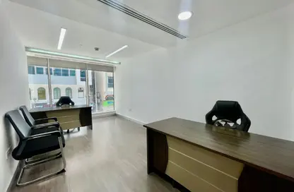 Office Space - Studio - 4 Bathrooms for rent in Hamdan Street - Abu Dhabi