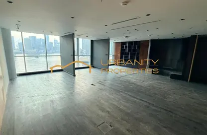 Office Space - Studio for rent in Lake Central - Business Bay - Dubai