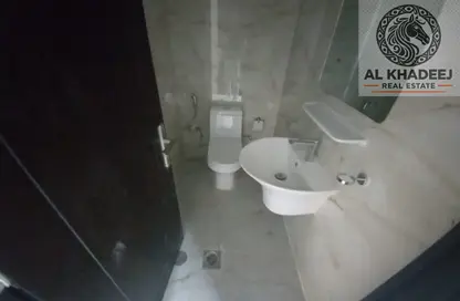 Apartment - 1 Bedroom - 2 Bathrooms for rent in Al Mowaihat 1 - Al Mowaihat - Ajman