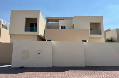Outdoor House image for: Villa - 4 Bedrooms - 4 Bathrooms for rent in Veneto - Dubai Waterfront - Dubai, Image 1