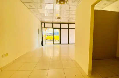 متجر - استوديو - 1 حمام للايجار في مبنى آي16 - طراز مغربي - المدينة الدولية - دبي