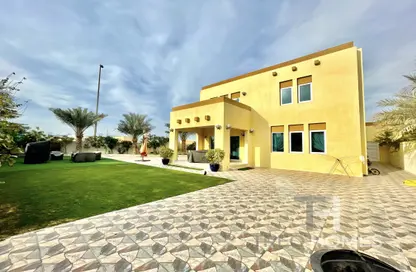 Outdoor House image for: Villa - 3 Bedrooms - 4 Bathrooms for sale in Heritage - Jumeirah Park - Dubai, Image 1